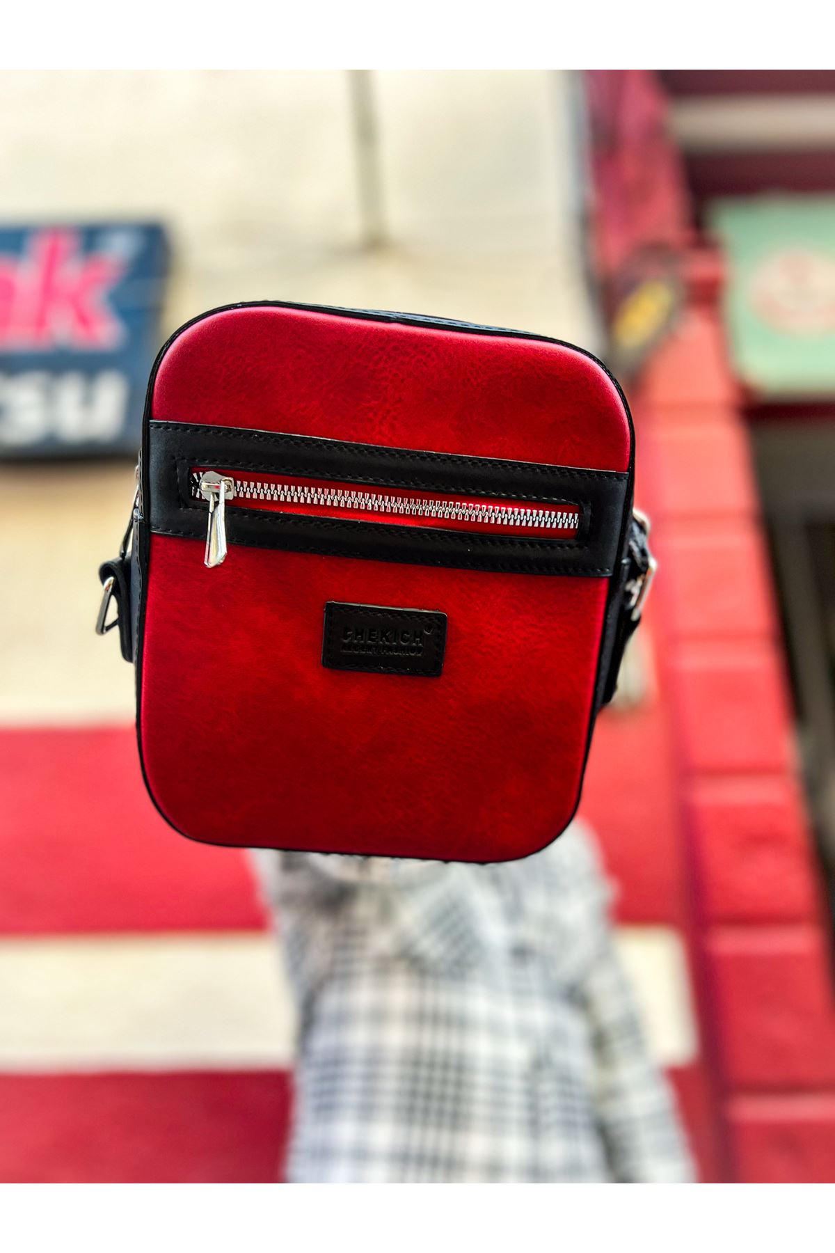CH102 - Stealht Kare Erkek Çanta SIYAH - KIRMIZI CH102 - Stealht Kare Erkek Çanta SIYAH - KIRMIZI