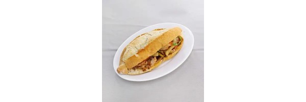 Ekmek Arası Tavuk Döner Menü Ekmek Arası Tavuk Döner (Marul, domates, soğan. Yoğurt sos, pul biber, biber turşusu, ketçap ile) + Patates Kızartması + İçecek