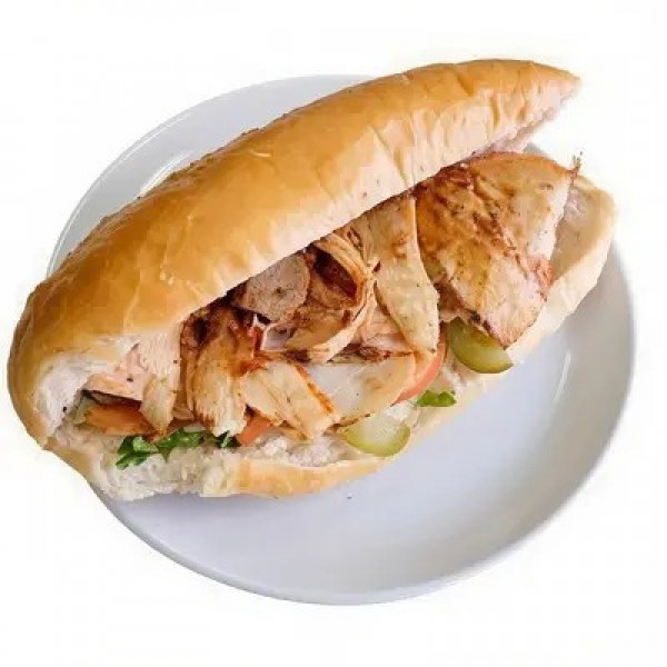 Ekmek Arası Tavuk Döner , Domates, marul, soğan. Pul biber, biber turşusu, ketçap, mayonez ile