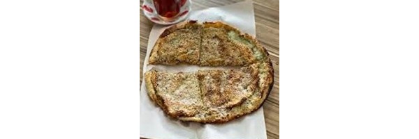 Kaşarlı Yağ Somunu Domates söğüş, salatalık, zeytin ile