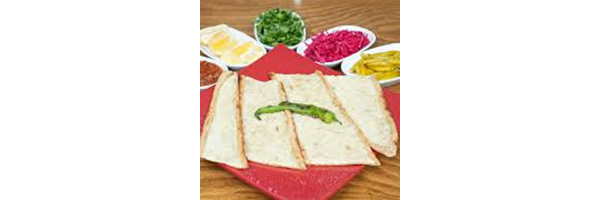 Tereyağlı Peynirli Börek (180 gr.) Tereyağlı Peynirli Börek Mevsim salata , limon, acı biber turşusu ile servis edilir.