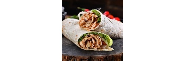 Döner Sıcak lavaş arası tavuk döner, domates, soğan ile
