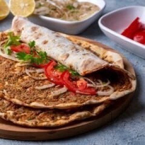 Adem Usta Etli Ekmek & Kebap ( Uzunharmanlar )